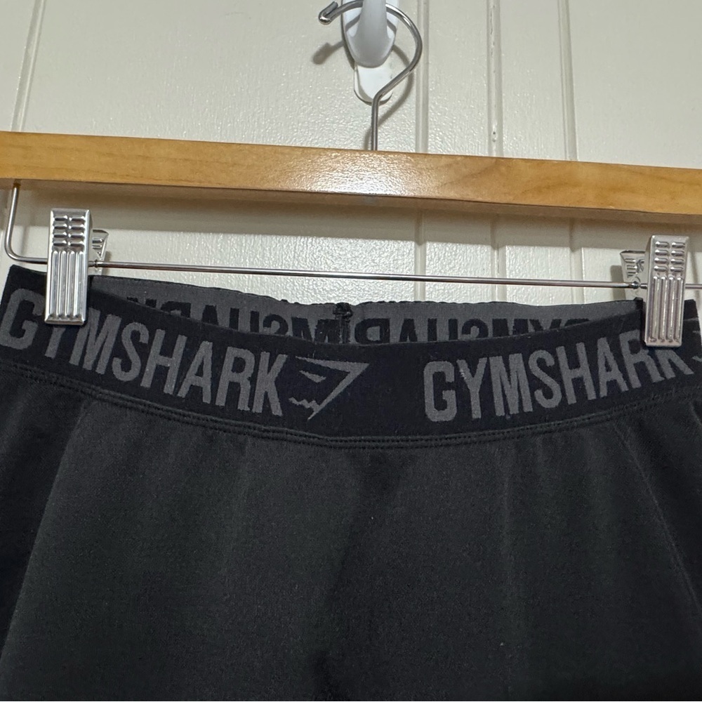 GUC Gym shark leggings,black - Picture 5 of 9